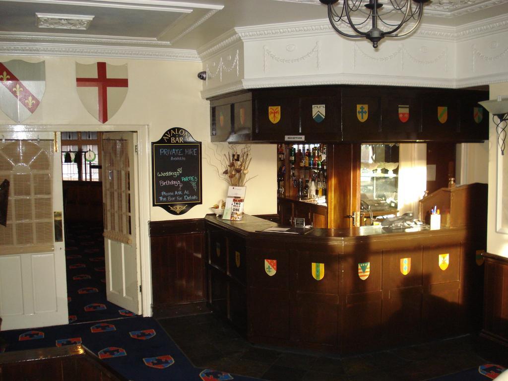 The Grail Court Hotel バートン・アポン・トレント エクステリア 写真